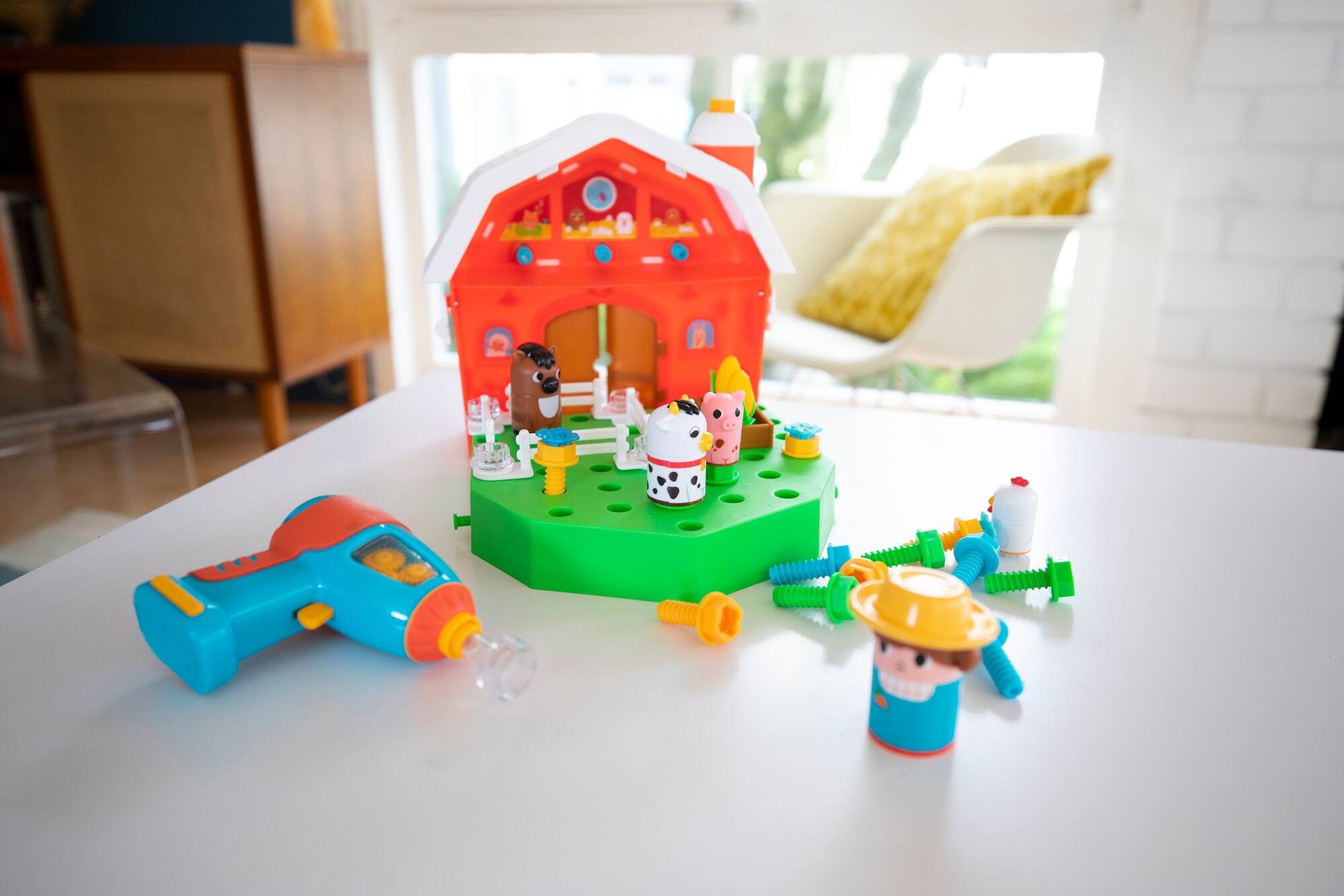 Educational Insights Design & Drill Bolt Buddies Barn